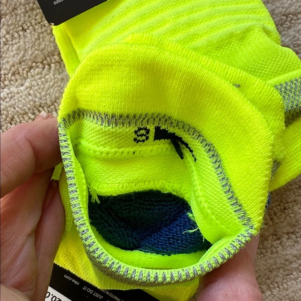NWT 2 Pairs of Nike Spark Cushioned No-Show Running Socks Women 9.5-11 Men 8-9.5